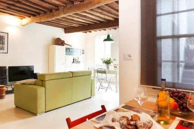 Casa Cherubino Apartment Lucca Bagian luar foto